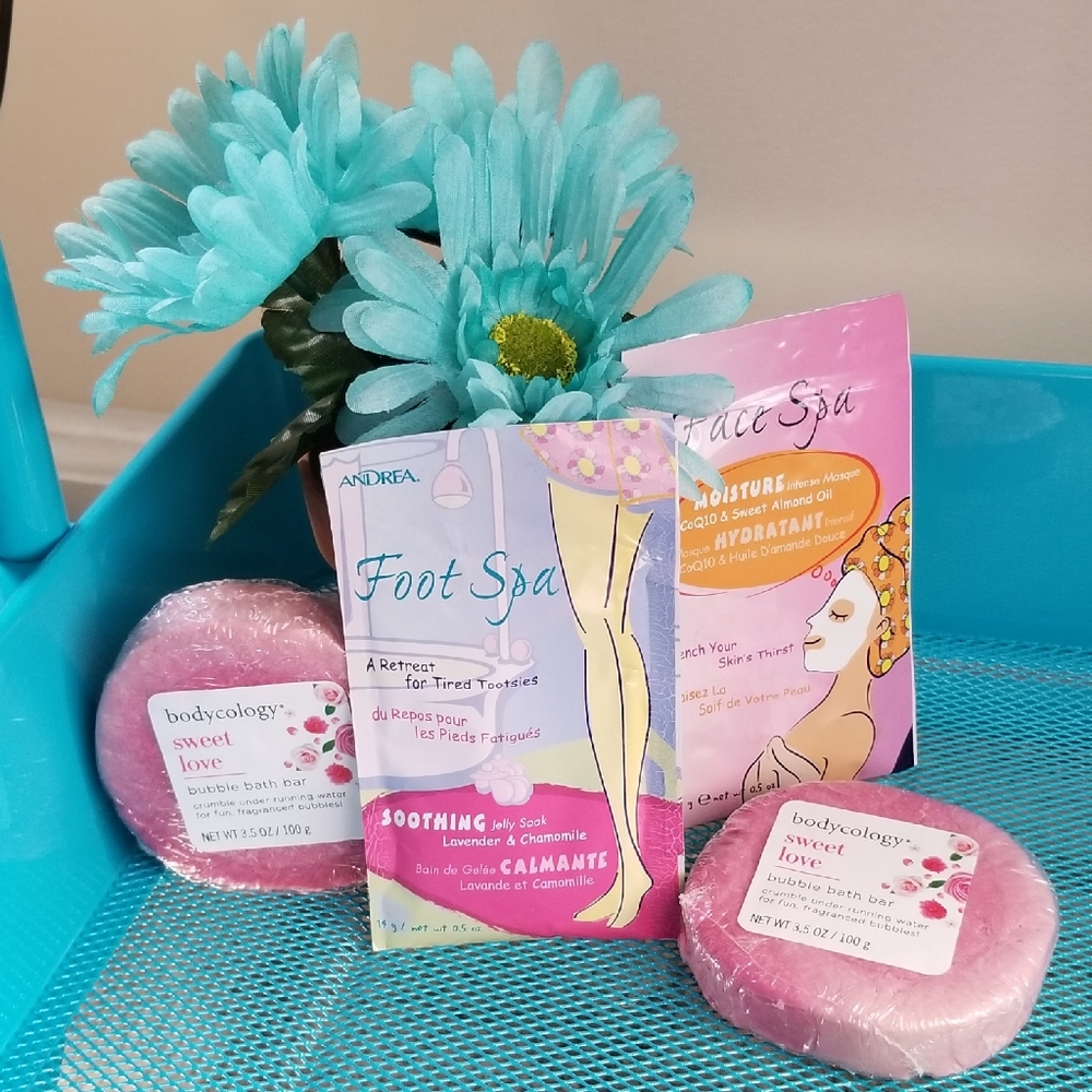 Bath Spa Set (Bubble Bars, Face Mask, Foot Soak)